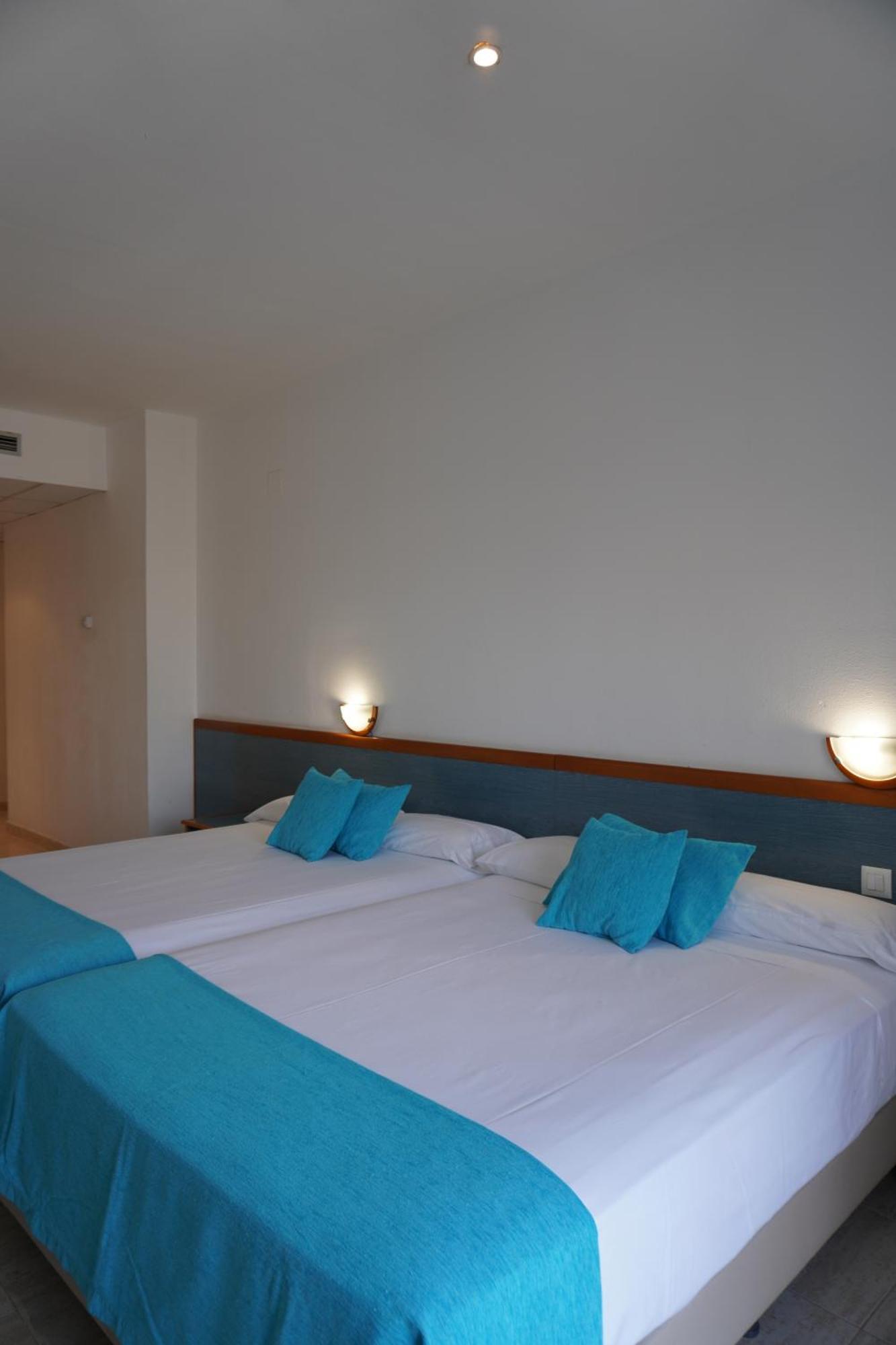 Hotel Brisamar Suites Комарруга Экстерьер фото