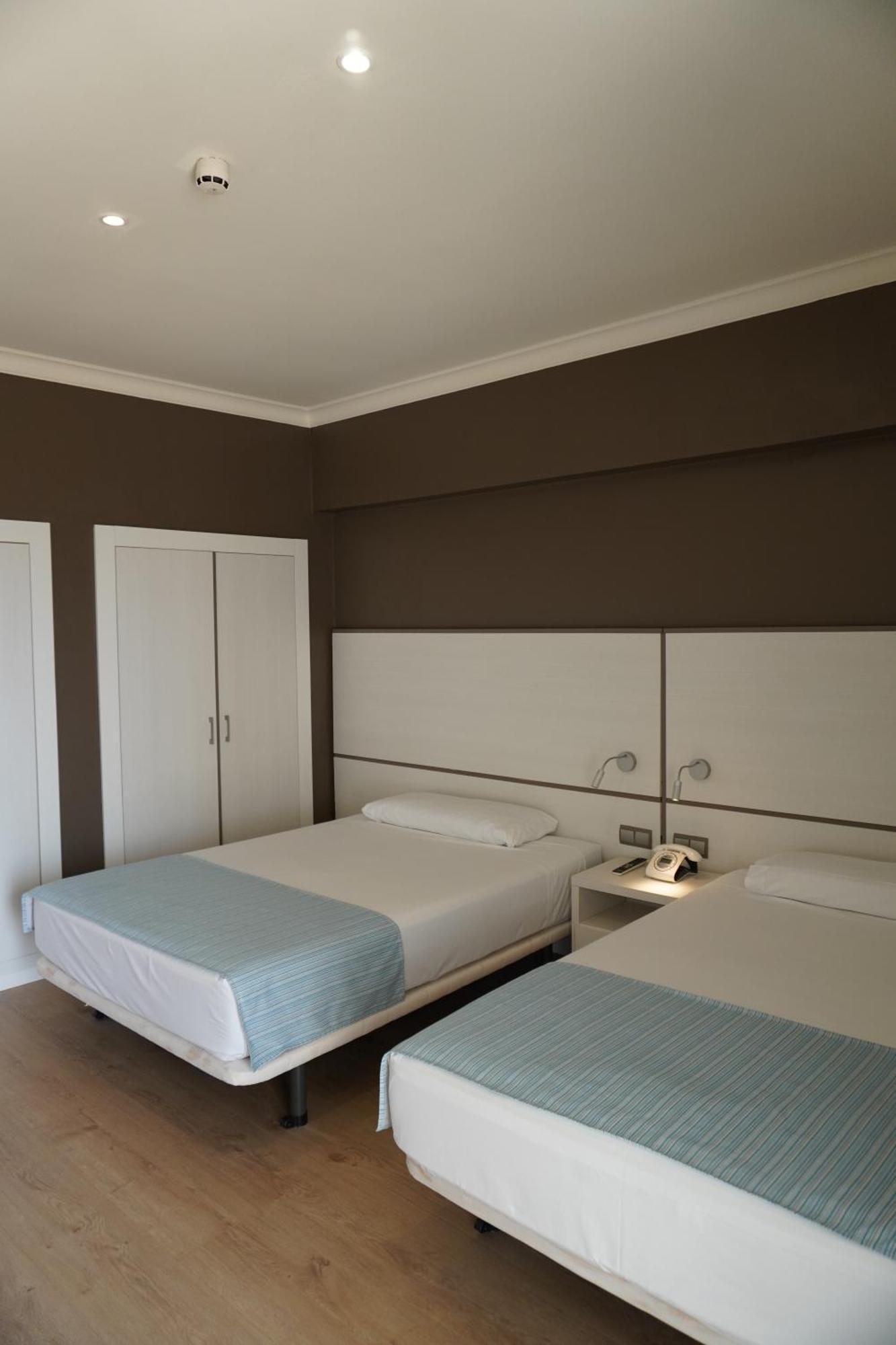 Hotel Brisamar Suites Комарруга Экстерьер фото