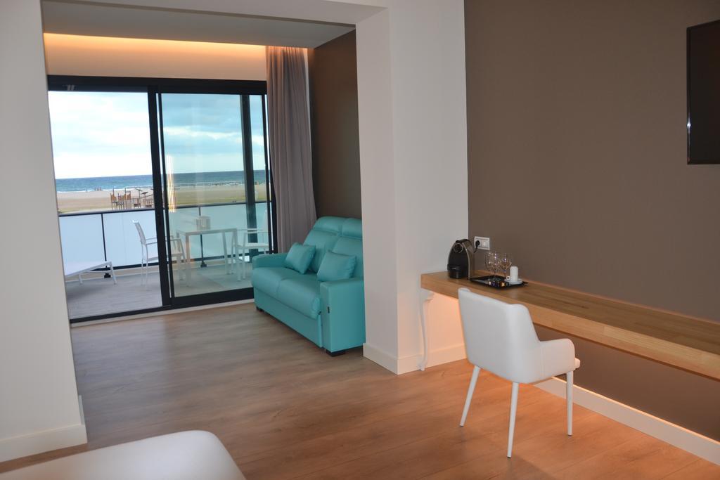 Hotel Brisamar Suites Комарруга Экстерьер фото