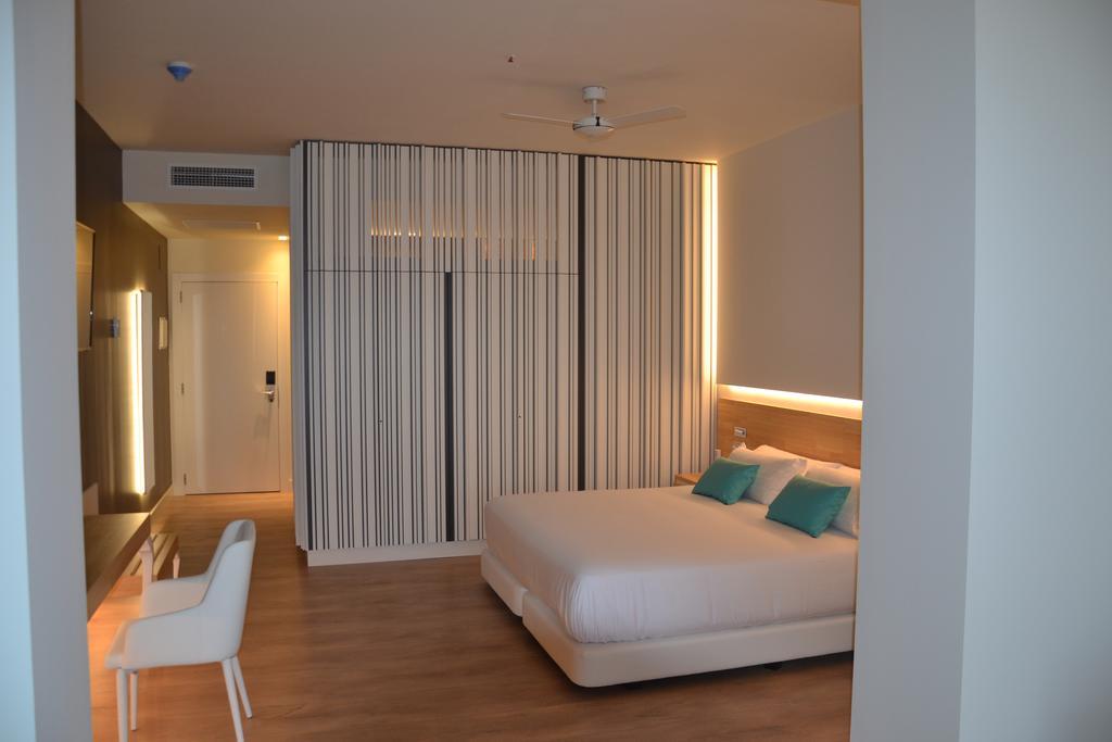Hotel Brisamar Suites Комарруга Экстерьер фото